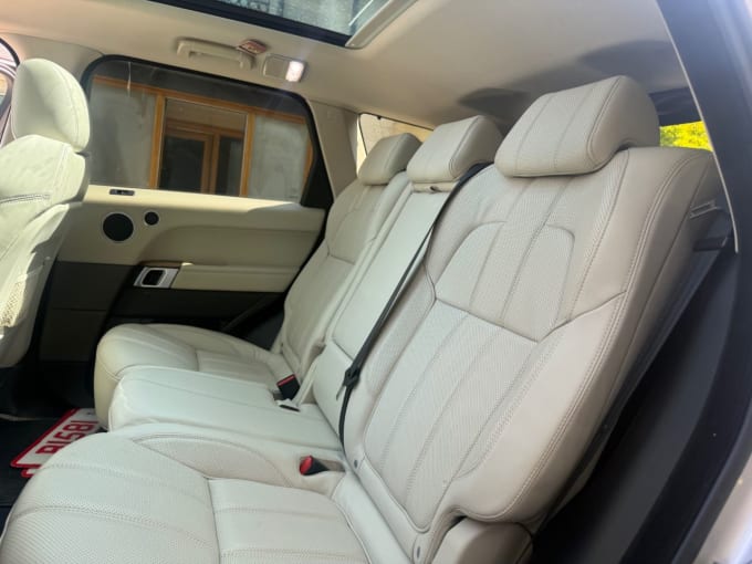 2025 Land Rover Range Rover Sport