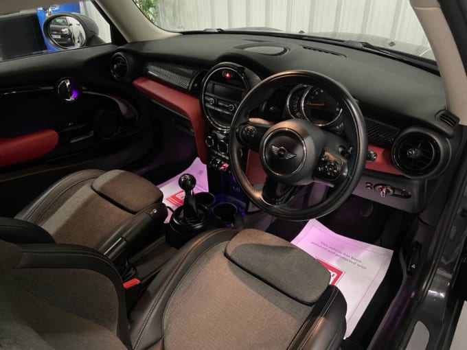 2017 Mini Hatch