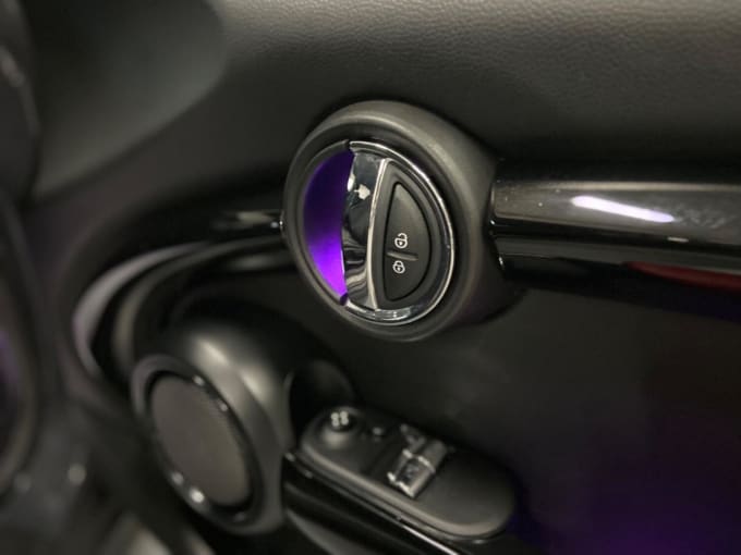 2017 Mini Hatch