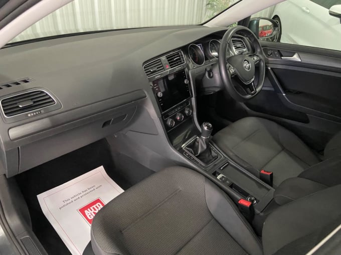 2017 Volkswagen Golf
