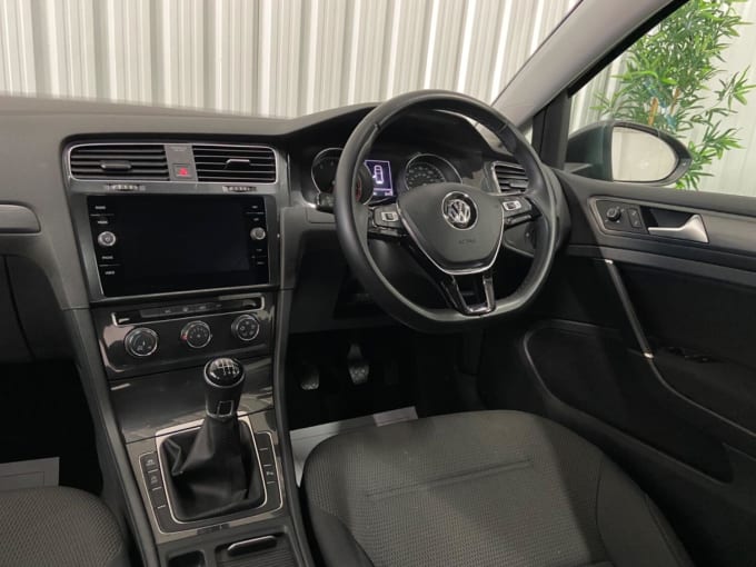 2017 Volkswagen Golf