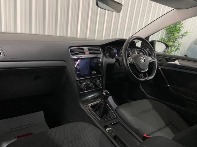 2017 Volkswagen Golf