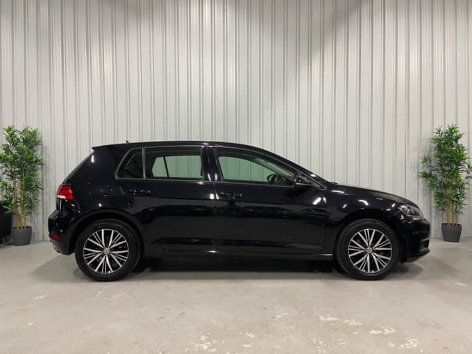 2019 Volkswagen Golf