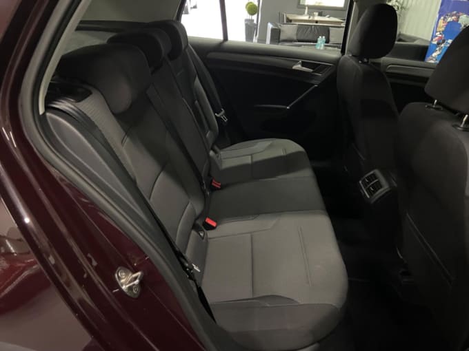 2017 Volkswagen Golf