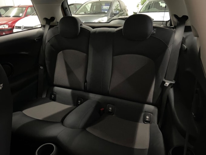 2014 Mini Hatch