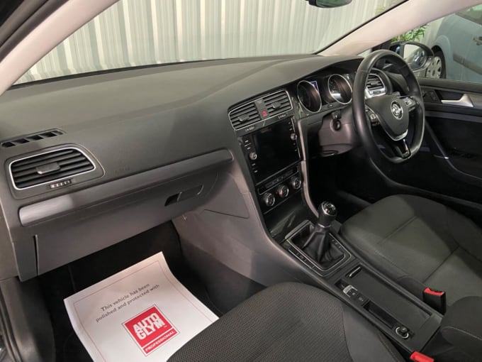 2017 Volkswagen Golf