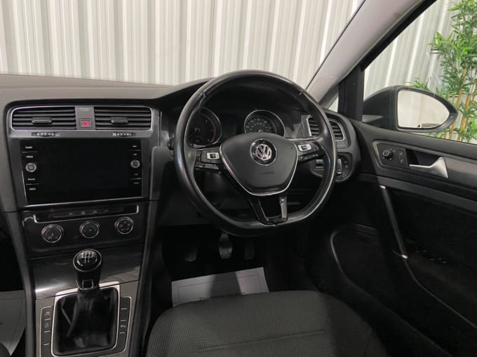 2017 Volkswagen Golf