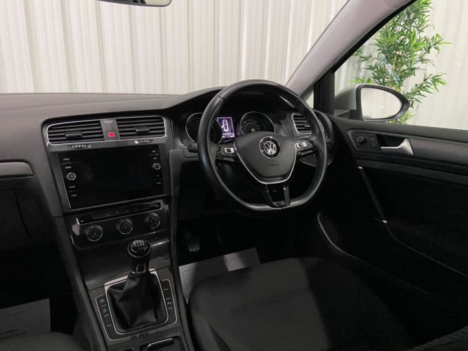 2019 Volkswagen Golf
