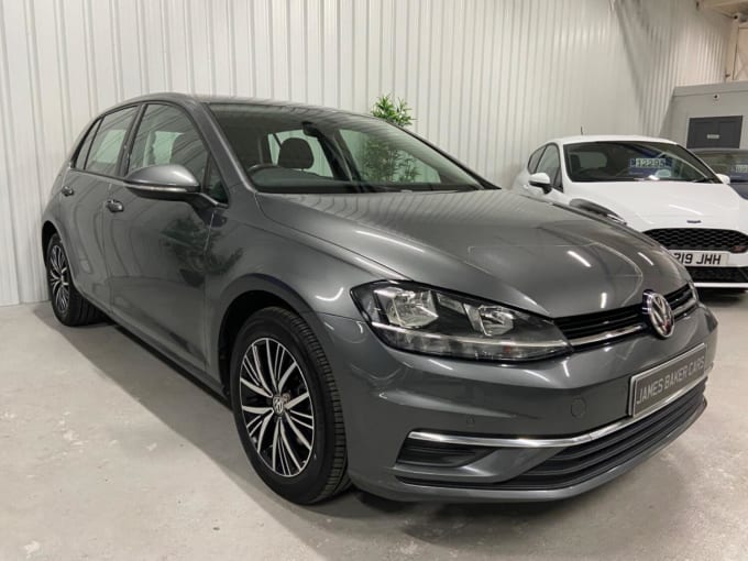 2017 Volkswagen Golf