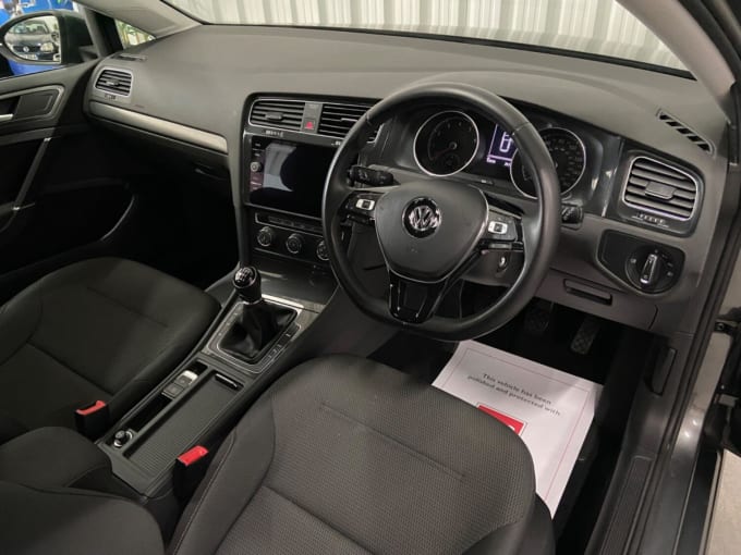 2017 Volkswagen Golf