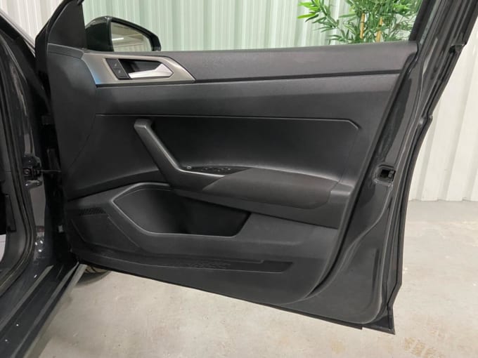 2019 Volkswagen Polo