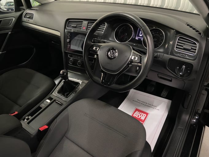 2017 Volkswagen Golf