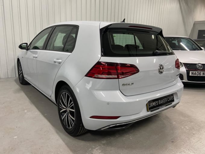 2019 Volkswagen Golf