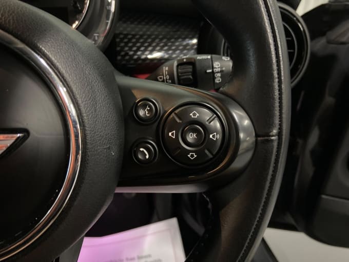 2017 Mini Hatch