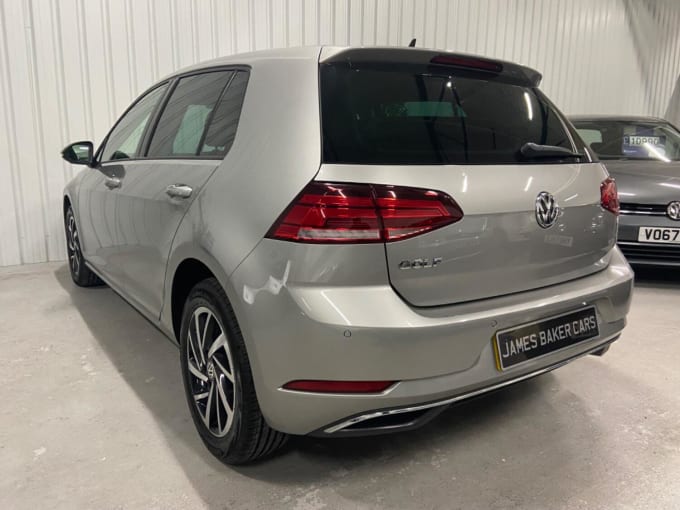 2019 Volkswagen Golf