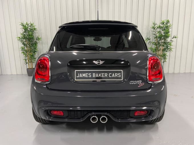 2017 Mini Hatch
