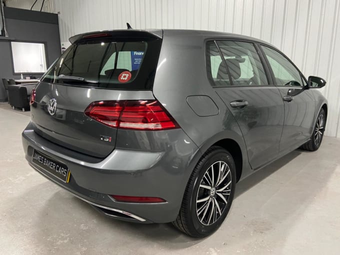 2017 Volkswagen Golf