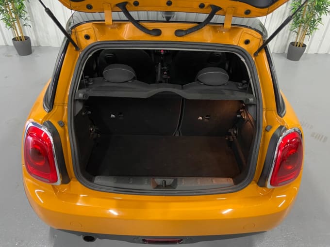 2014 Mini Hatch