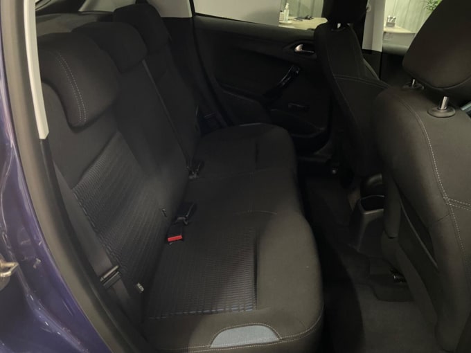 2012 Peugeot 208