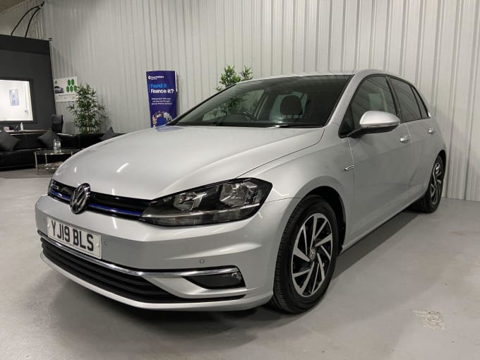 2019 Volkswagen Golf