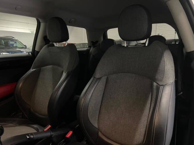 2017 Mini Hatch