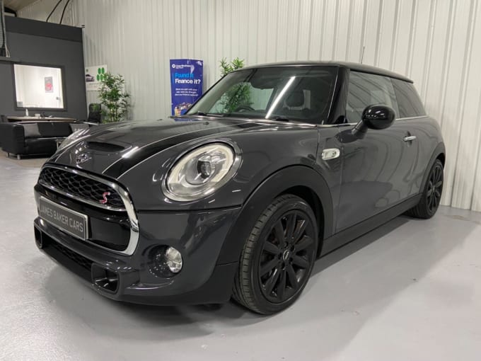 2017 Mini Hatch