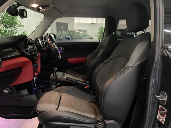 2017 Mini Hatch