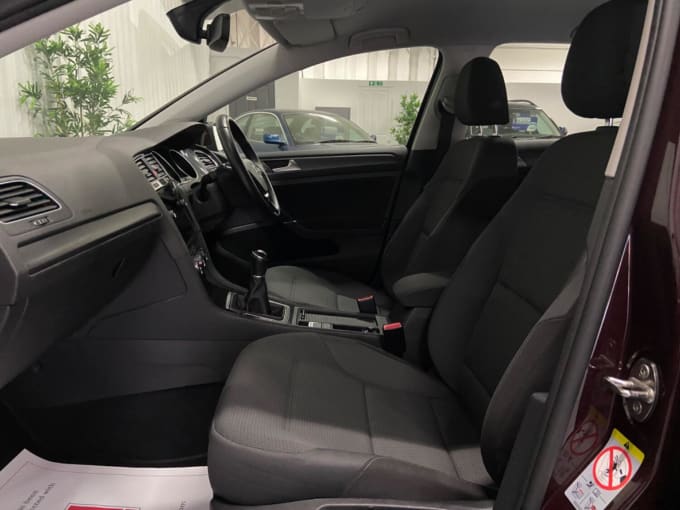 2017 Volkswagen Golf