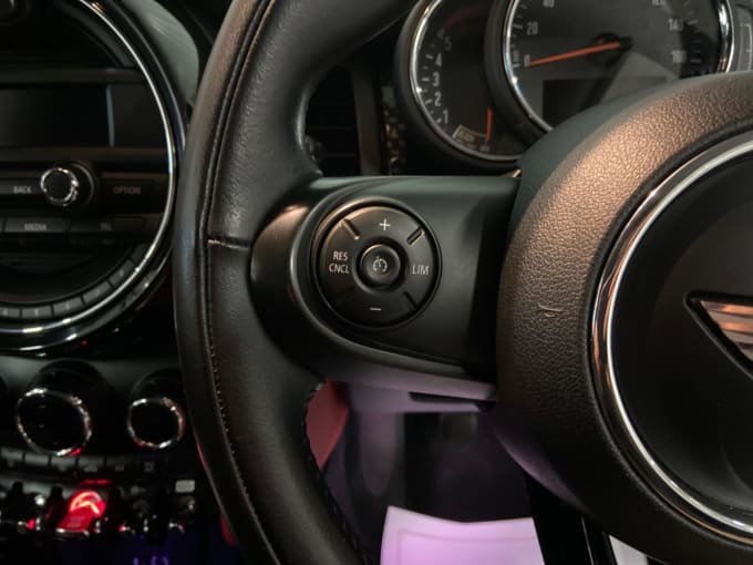 2017 Mini Hatch