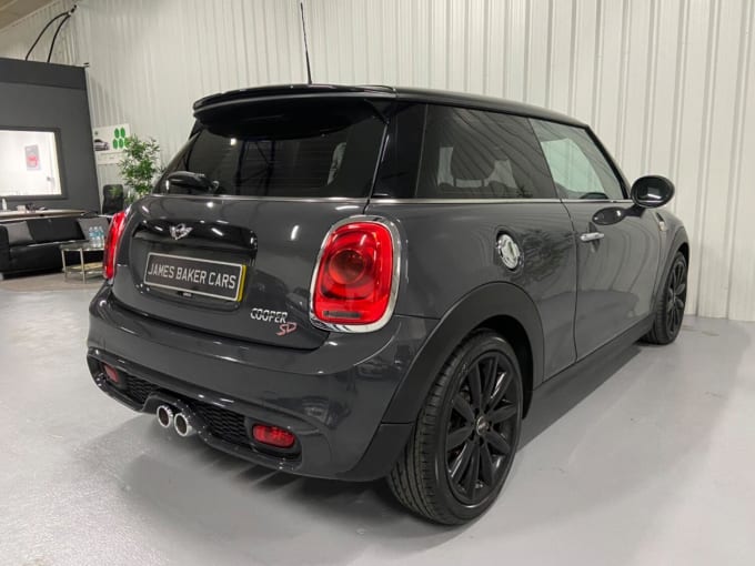 2017 Mini Hatch