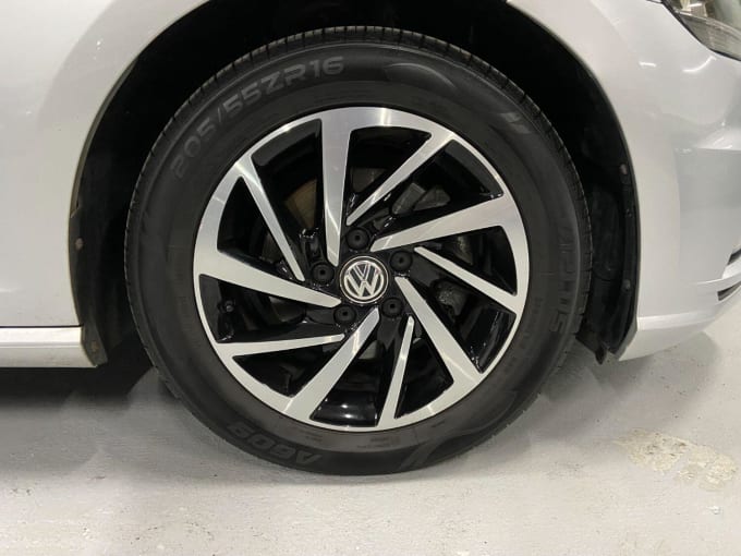 2019 Volkswagen Golf