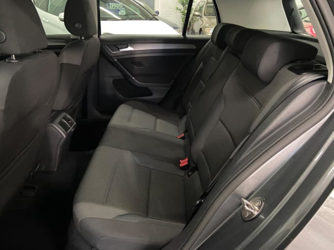 2017 Volkswagen Golf