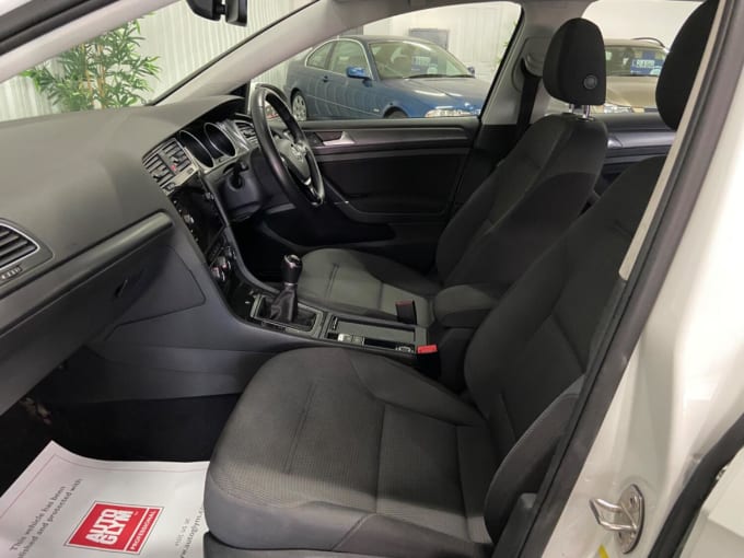 2017 Volkswagen Golf