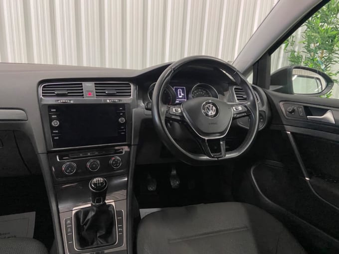 2017 Volkswagen Golf