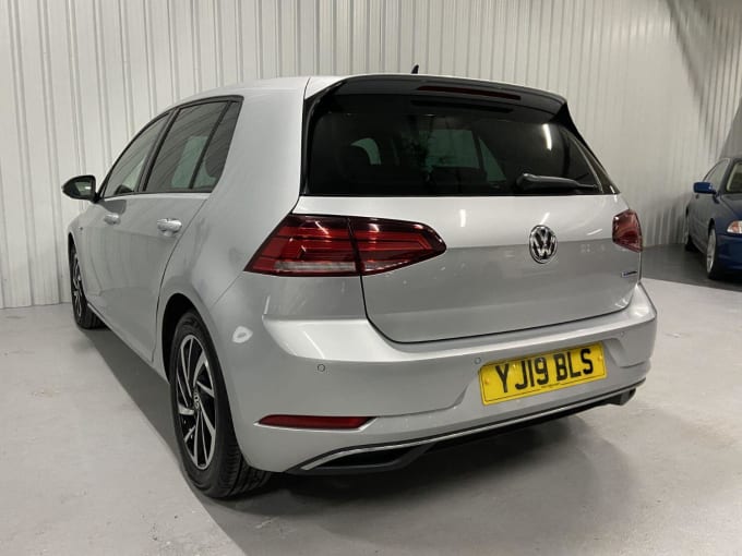 2019 Volkswagen Golf