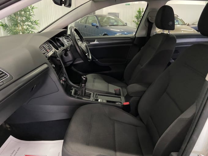 2017 Volkswagen Golf