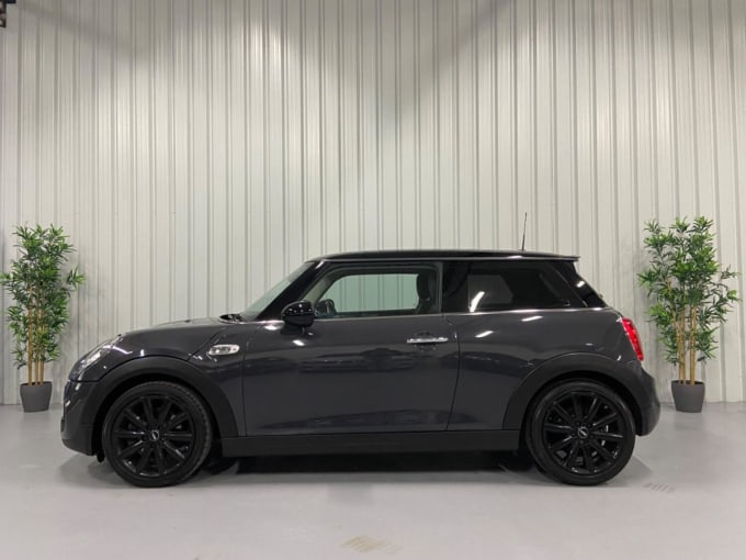2017 Mini Hatch