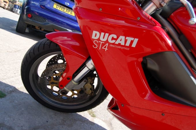 2001 Ducati St4