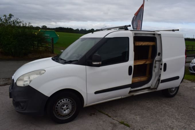 2024 Vauxhall Combo