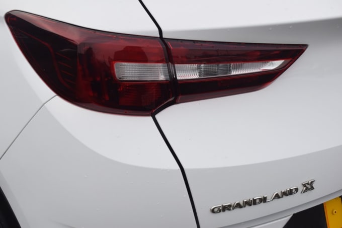 2025 Vauxhall Grandland X