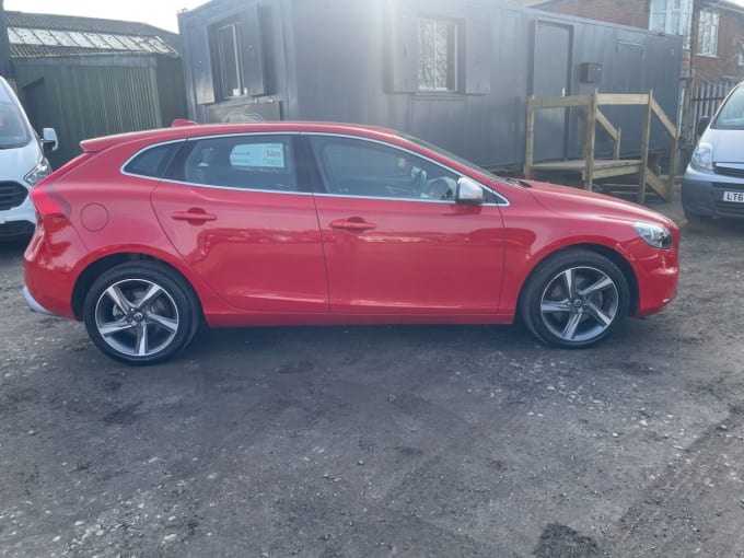 2015 Volvo V40