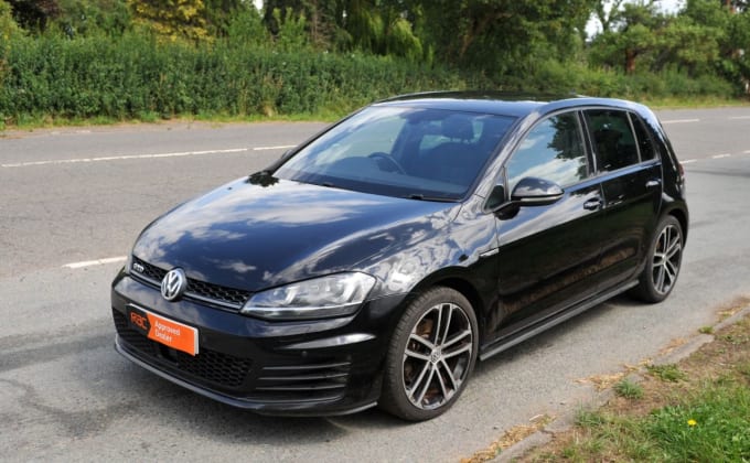 2025 Volkswagen Golf