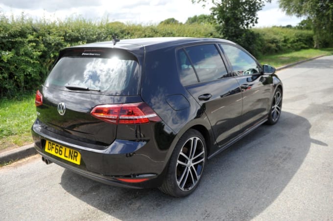2025 Volkswagen Golf
