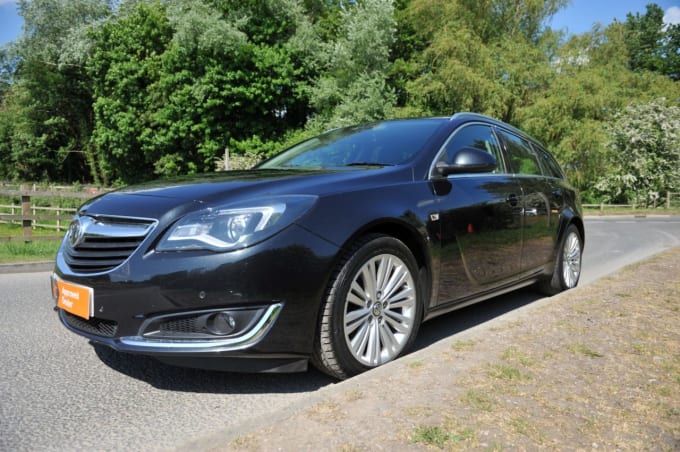 2025 Vauxhall Insignia