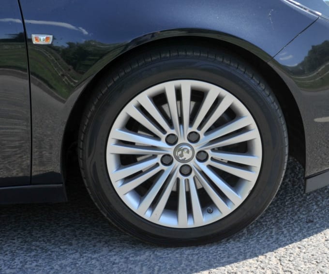 2025 Vauxhall Insignia