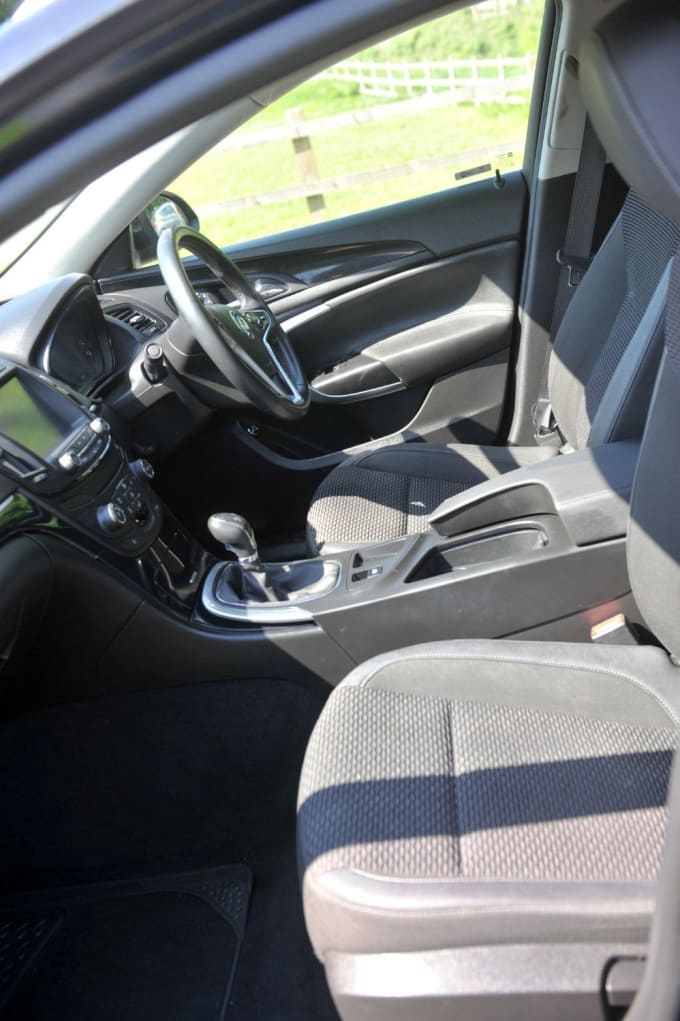 2025 Vauxhall Insignia