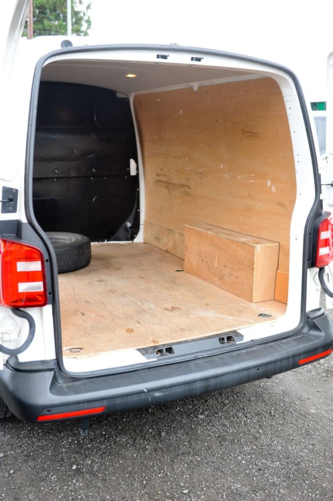 2025 Volkswagen Transporter