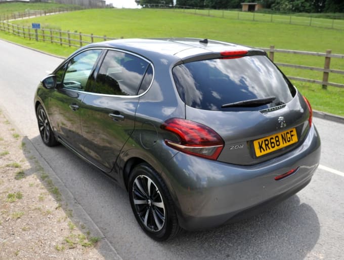 2025 Peugeot 208