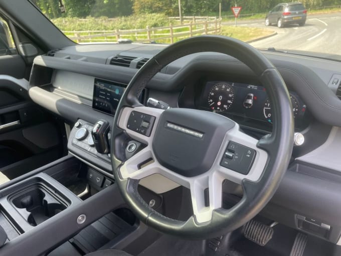 2025 Land Rover Defender