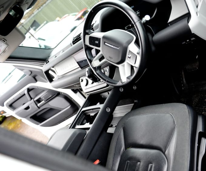 2025 Land Rover Defender